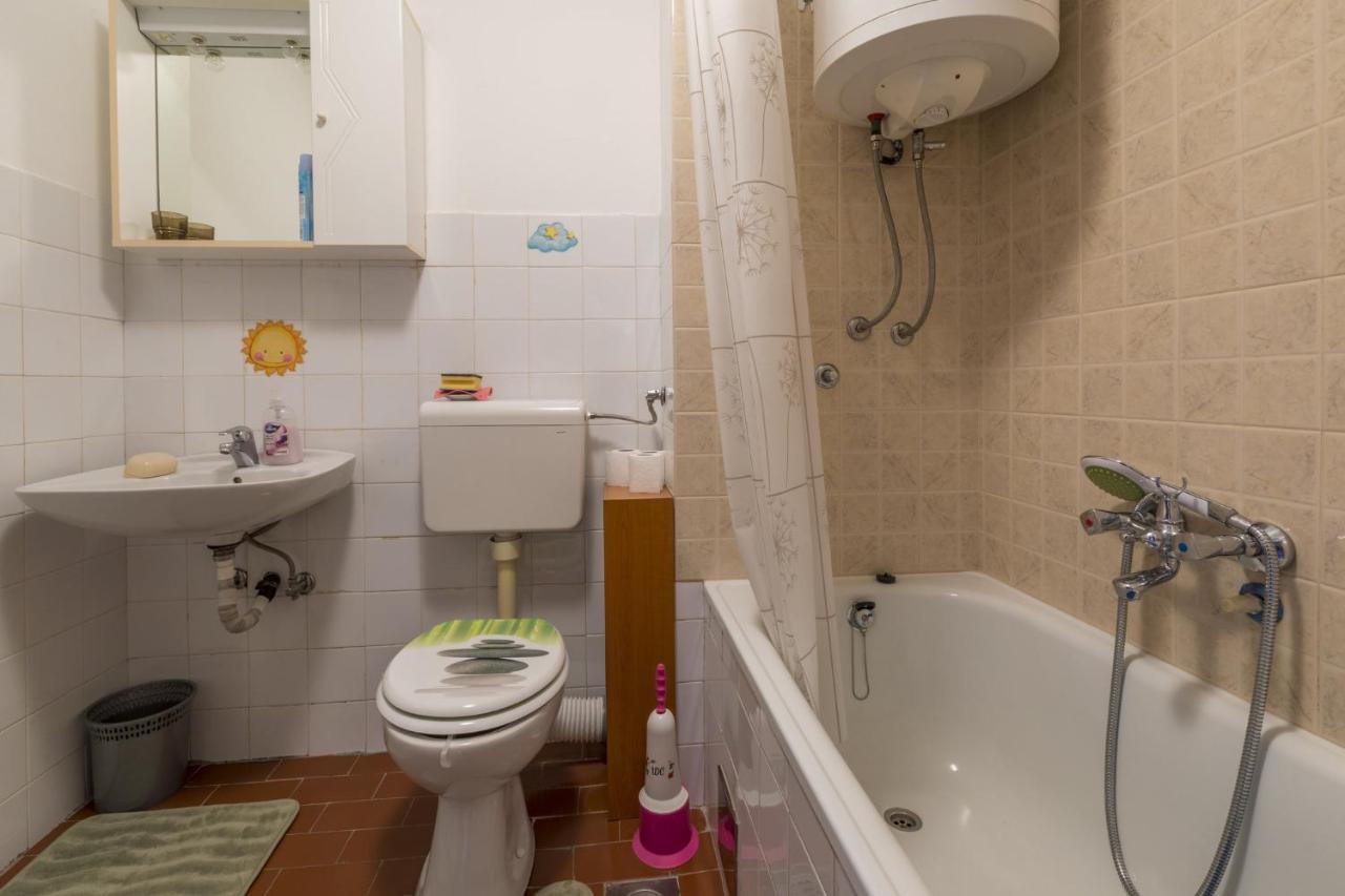 Hrusta Appartement Crikvenica Buitenkant foto