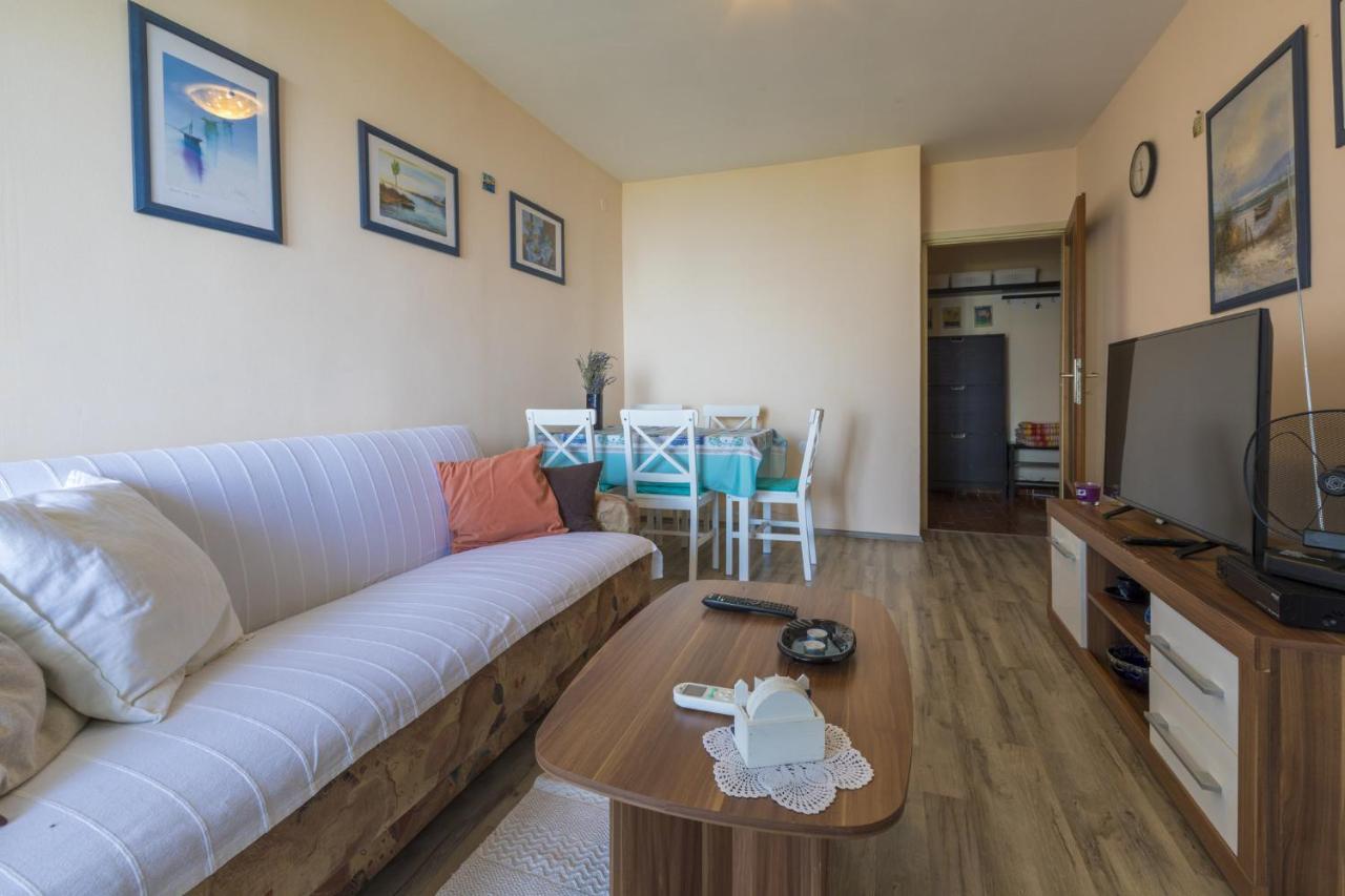 Hrusta Appartement Crikvenica Buitenkant foto
