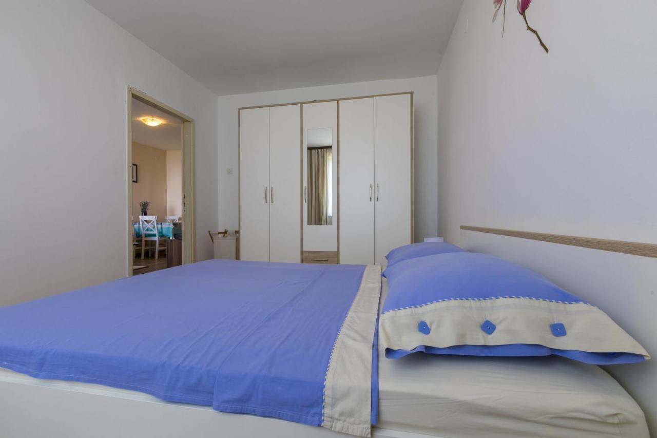 Hrusta Appartement Crikvenica Buitenkant foto